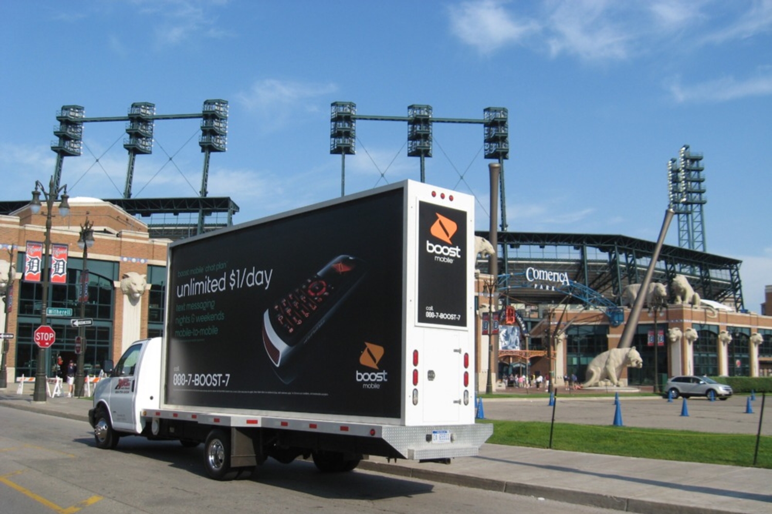 detroit mobile billboard advertising truck